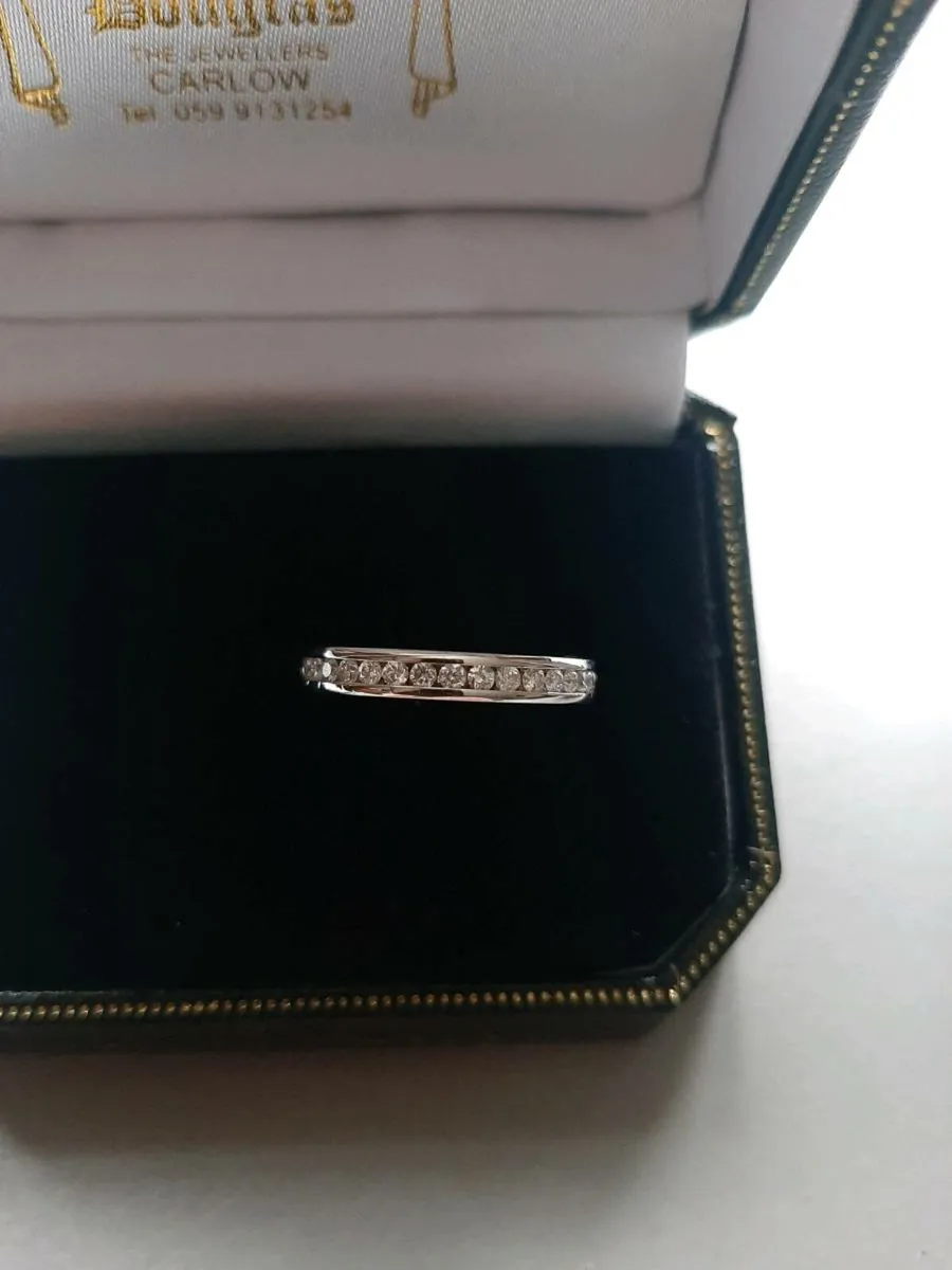 Engagement ring - Image 3