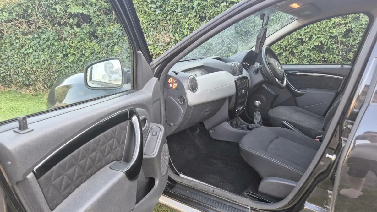 Dacia Duster Van Commercial - Image 4
