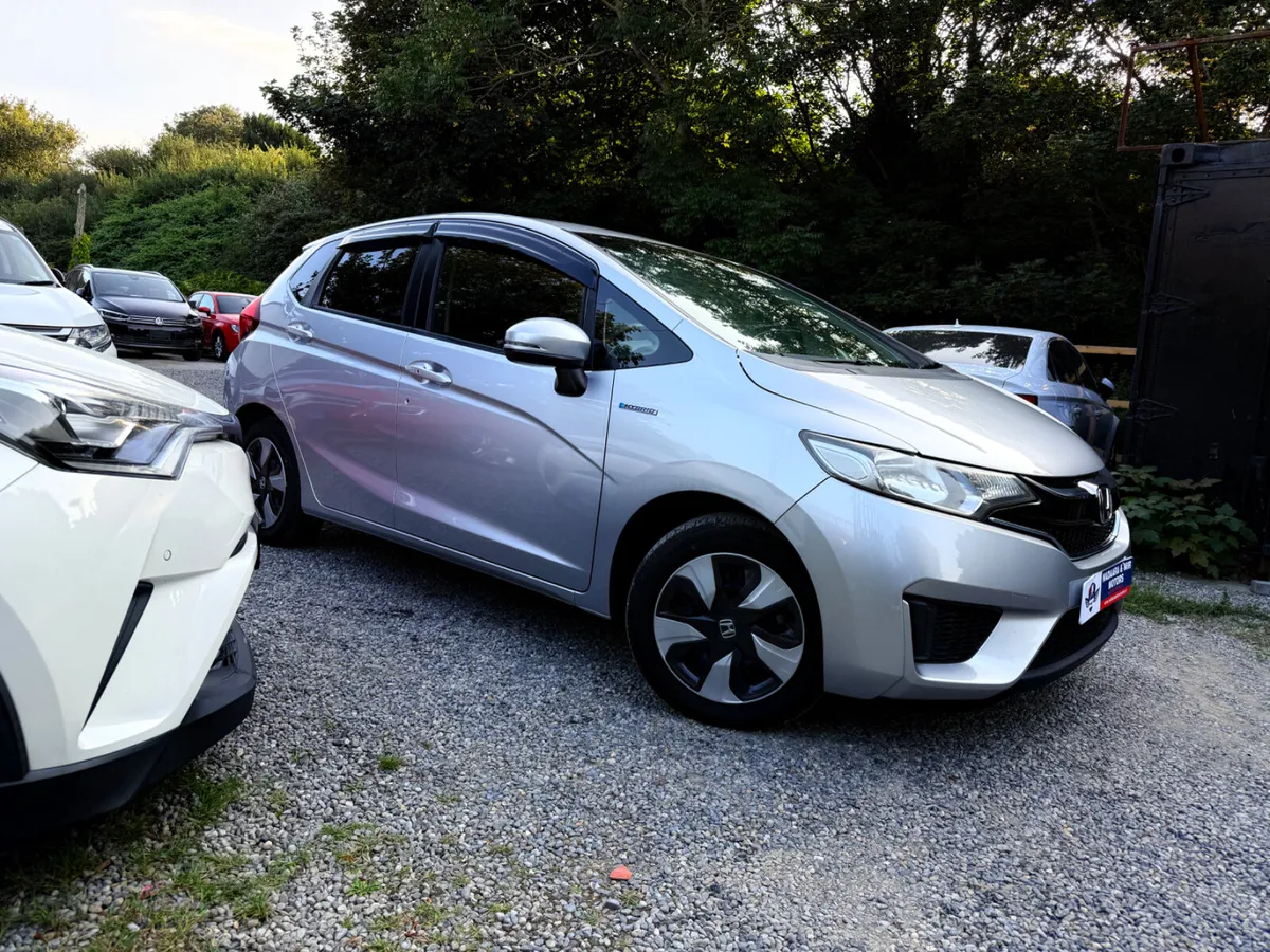 2015 Honda Fit Hybrid - Image 3