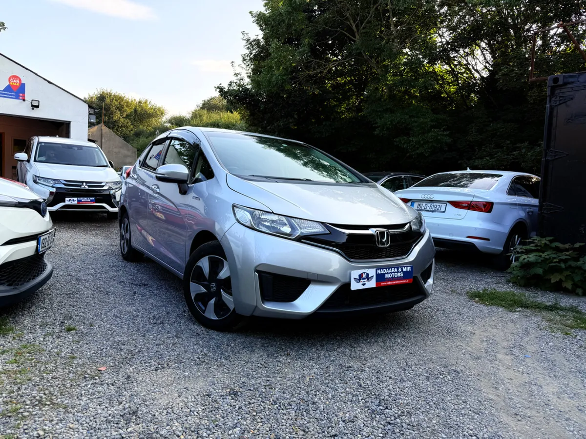 2015 Honda Fit Hybrid - Image 1