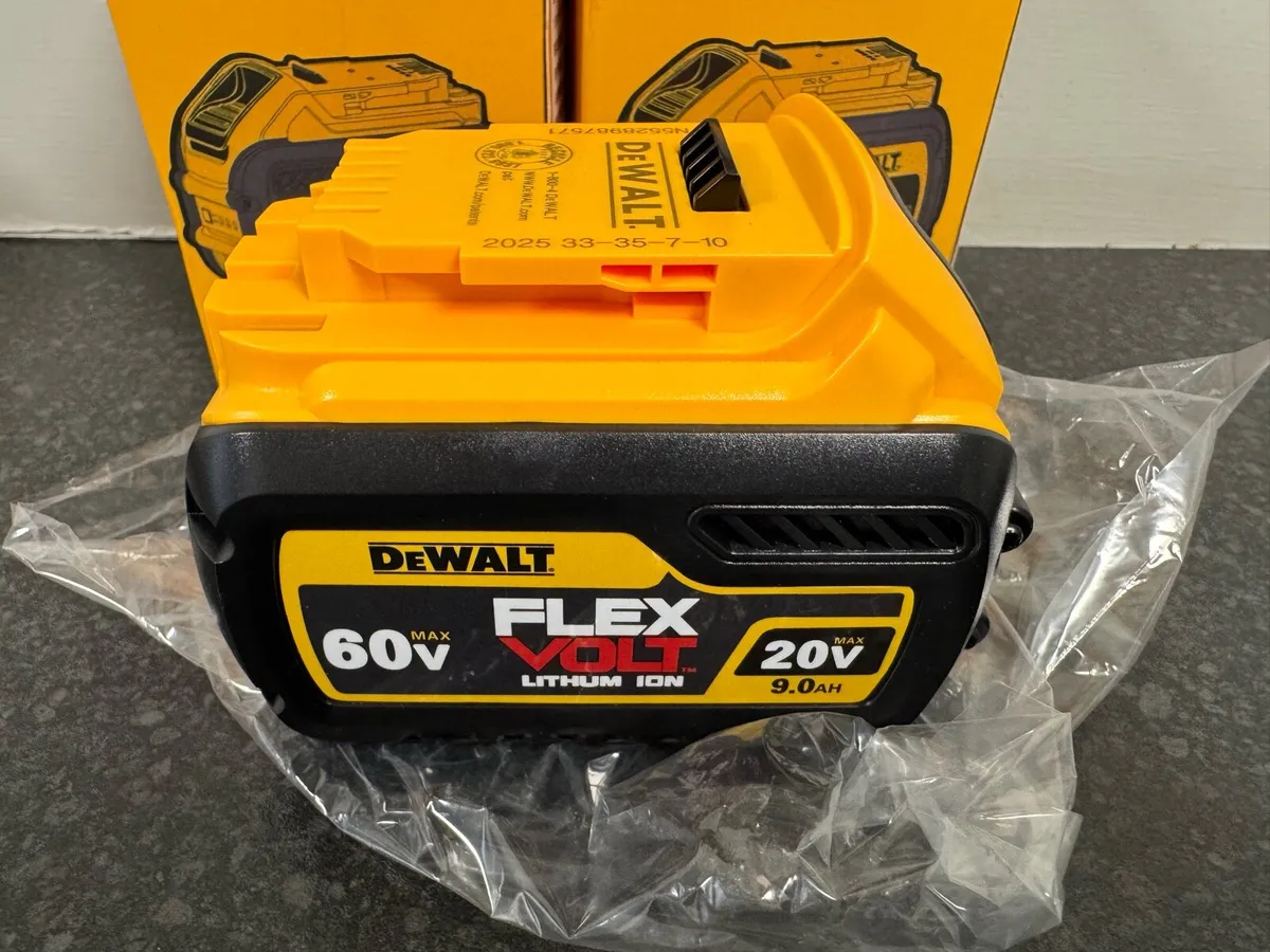 DeWalt battery - Image 3