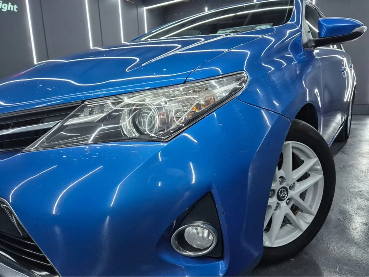 Toyota Auris 1.33 Vvt-i Dual Icon Plus 99bhp 5DR - Image 2