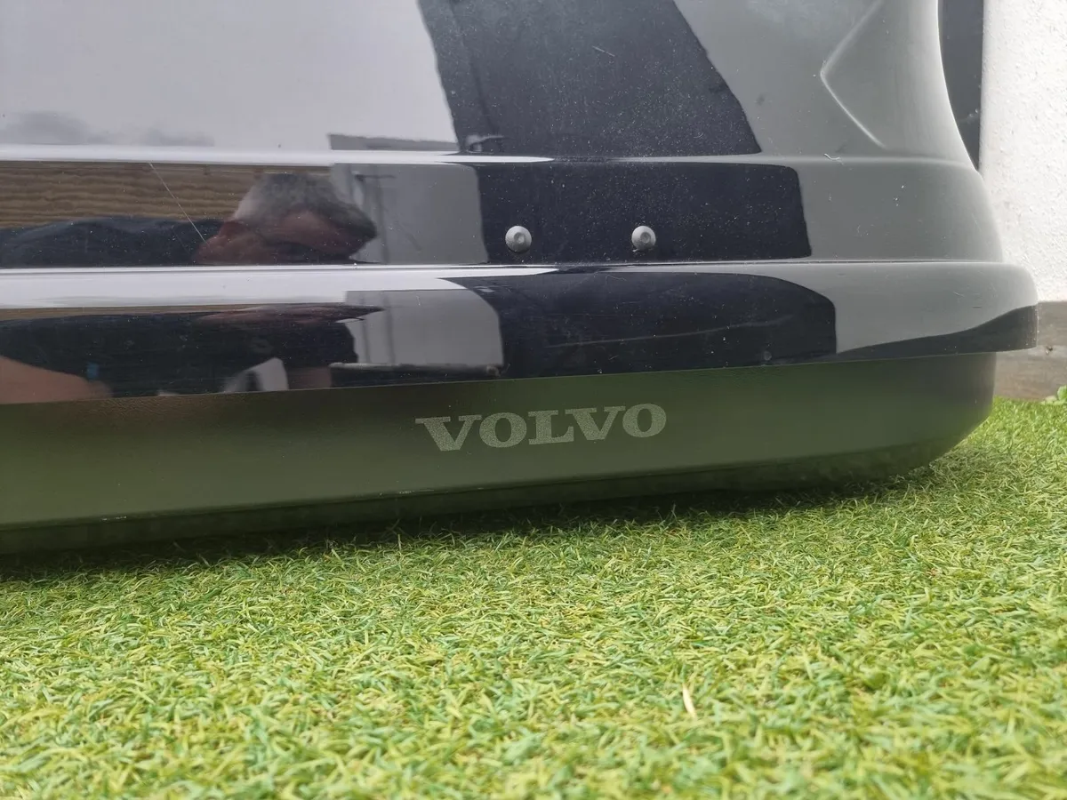 Roof box - Image 2