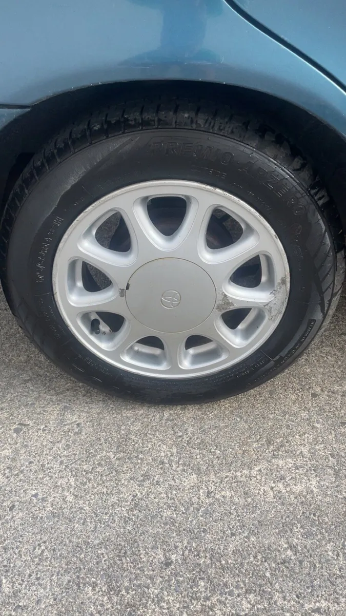 Toyota Corolla breaking - Image 3