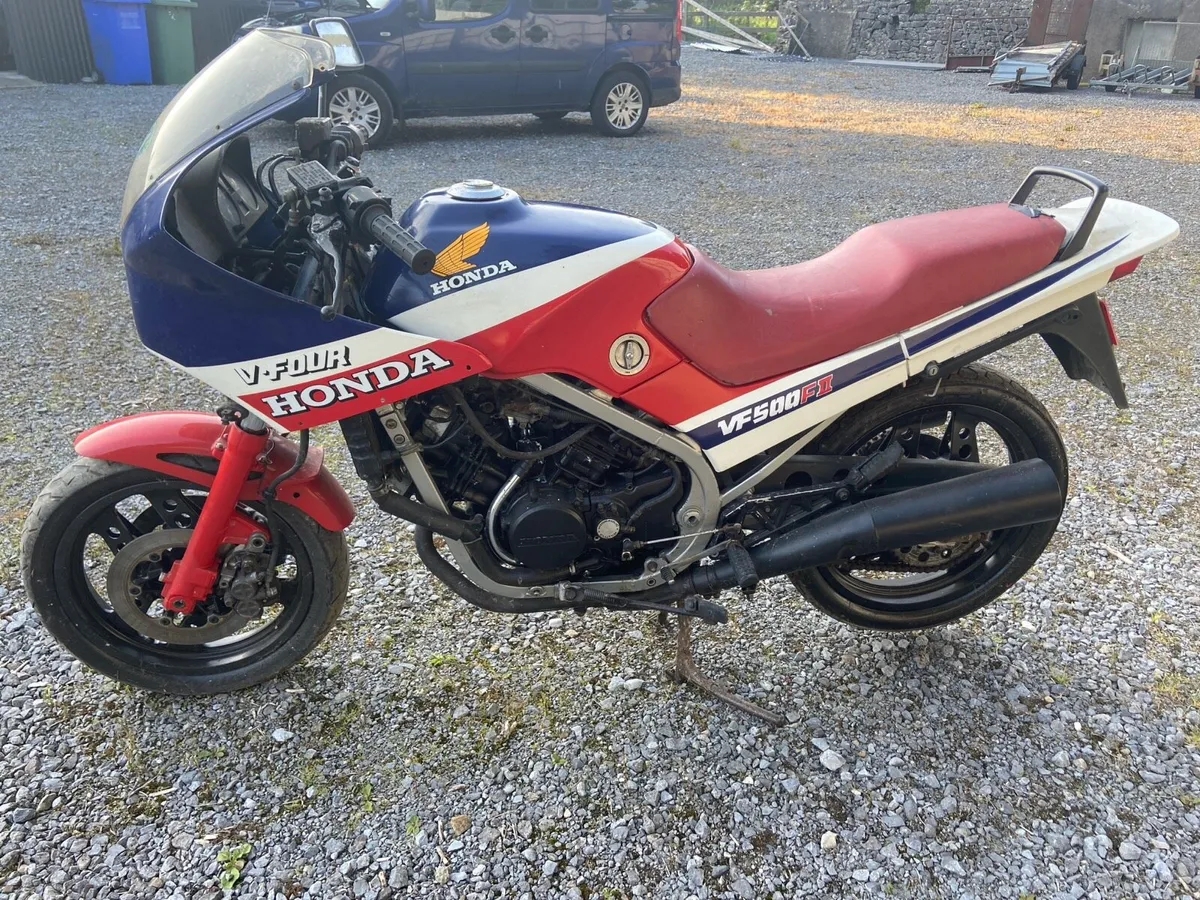 Honda VF 500 f - Image 3