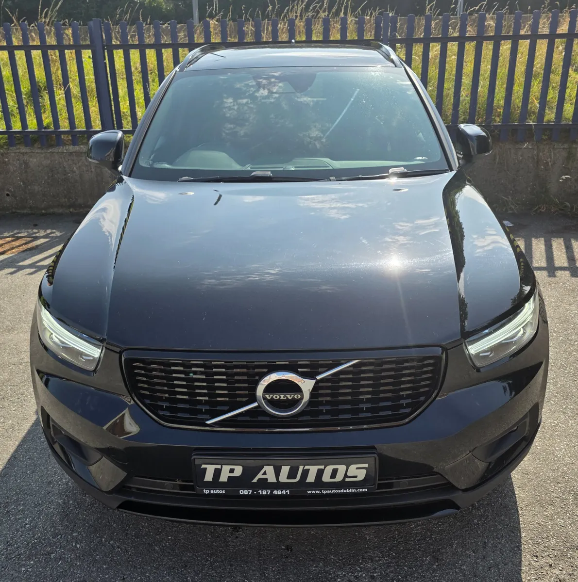 Volvo XC40 2021 - Image 2