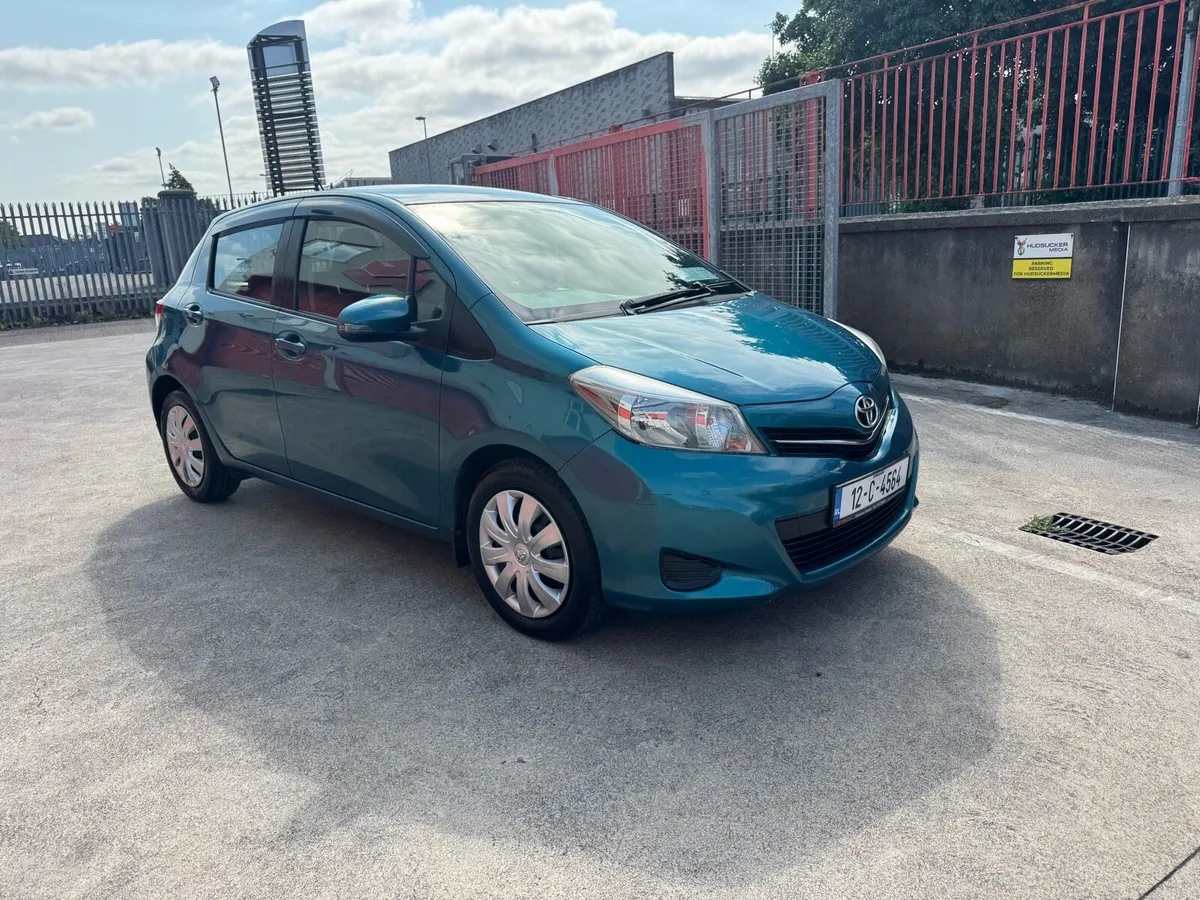 Toyota Yaris 2012 ideal starter car 1 litre petrol - Image 4