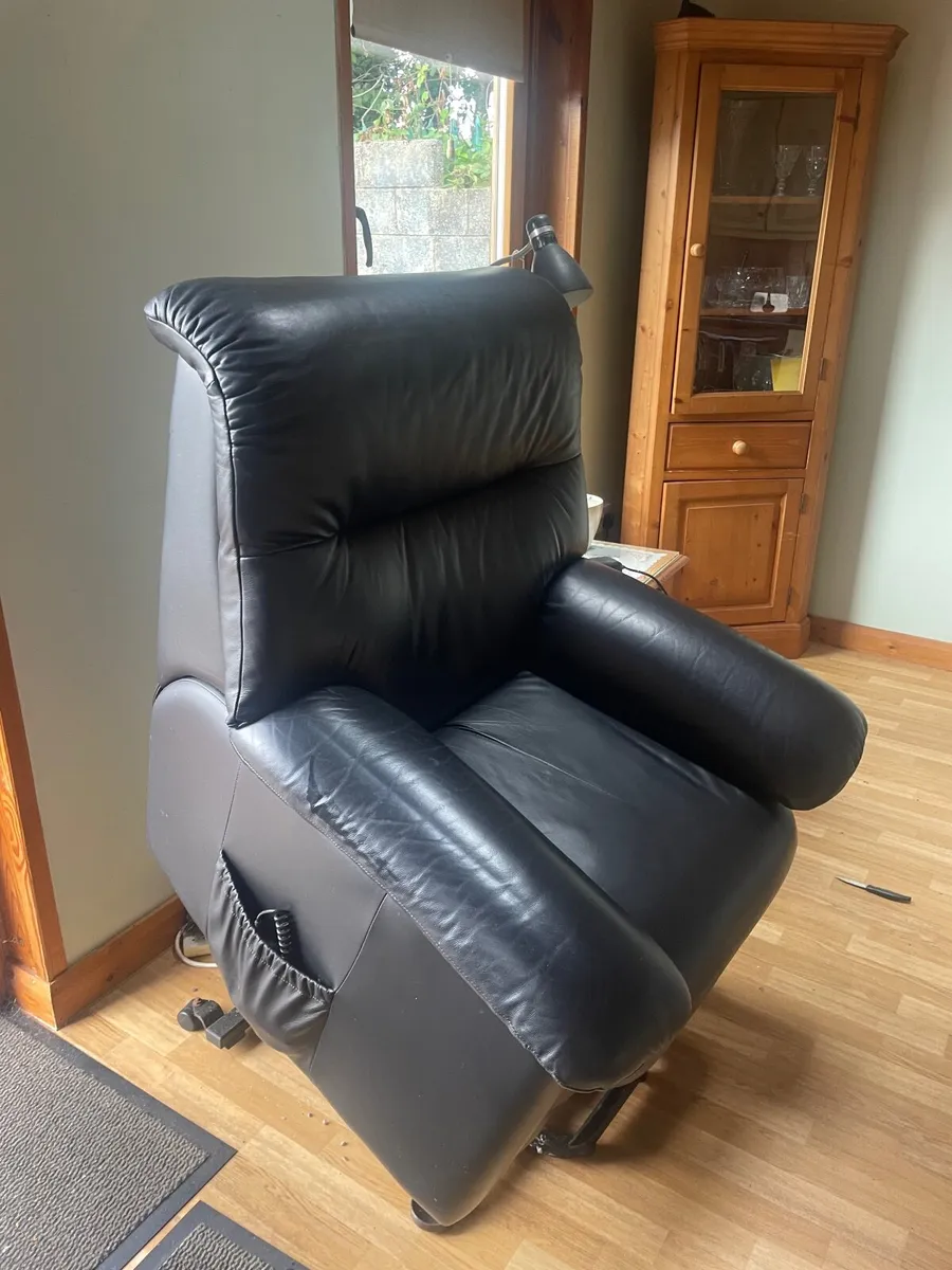 Electric Riser Chair - Image 2