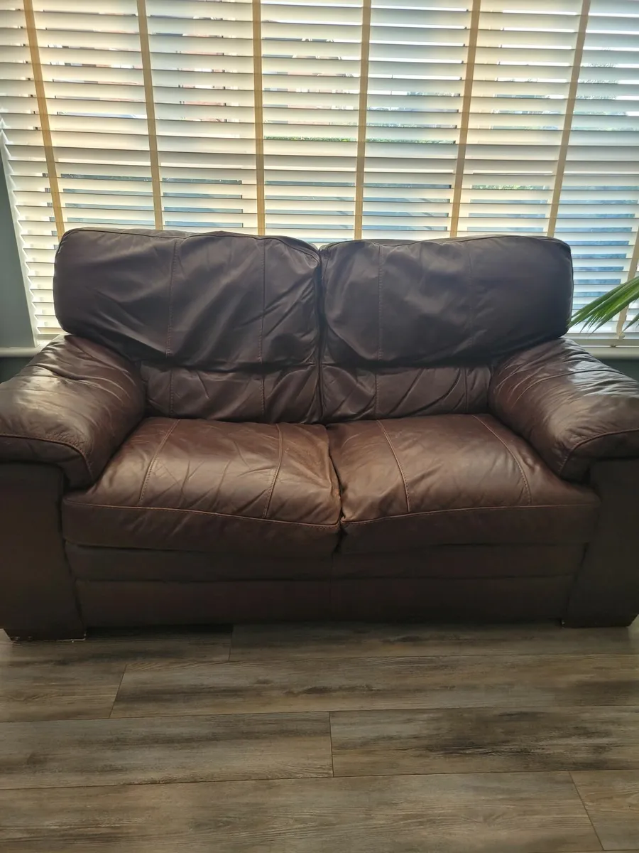 Leather couch - Image 3