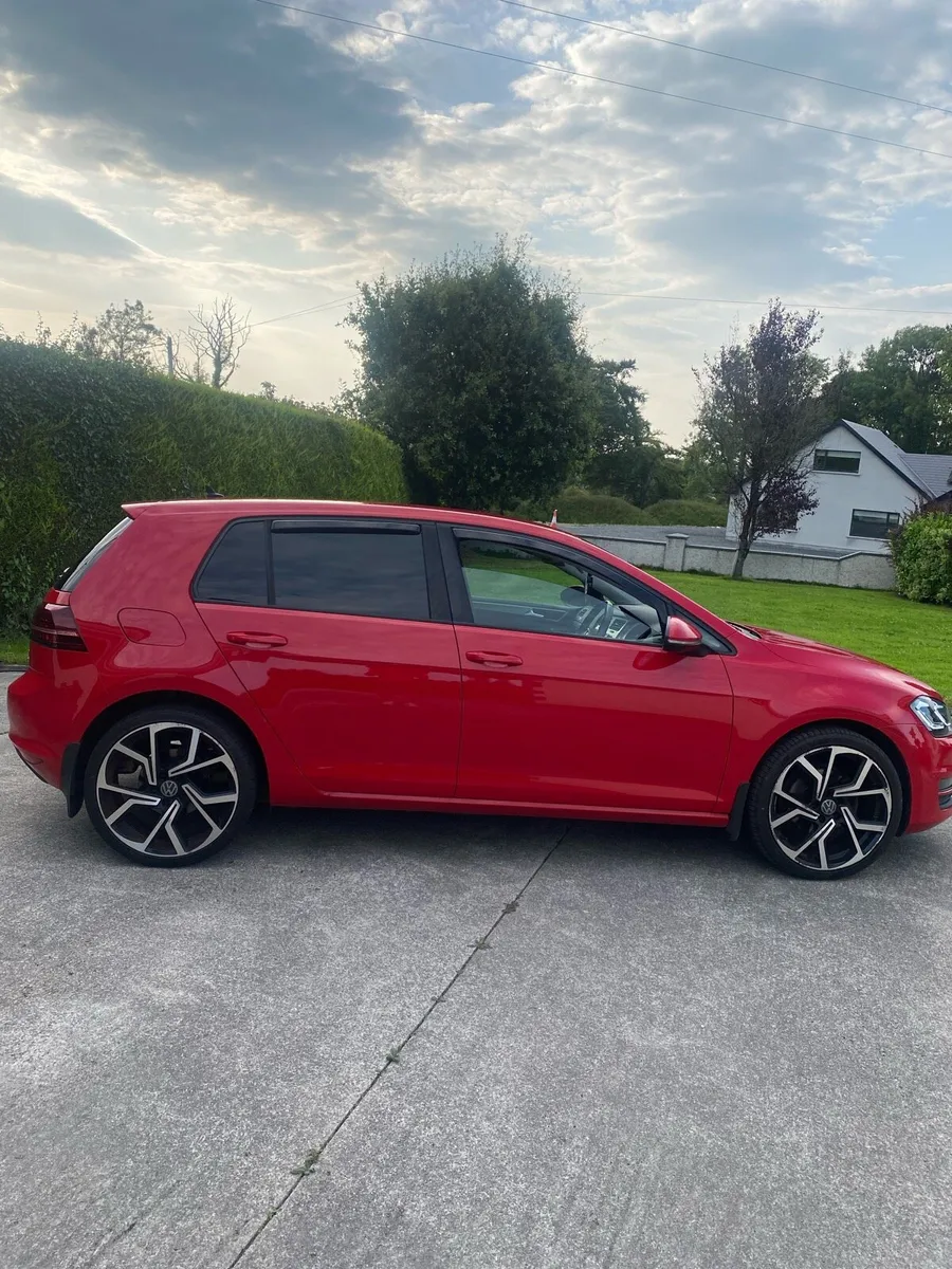2016 Volkswagen Golf 1.6 TDI Match - €10,000 - Image 3