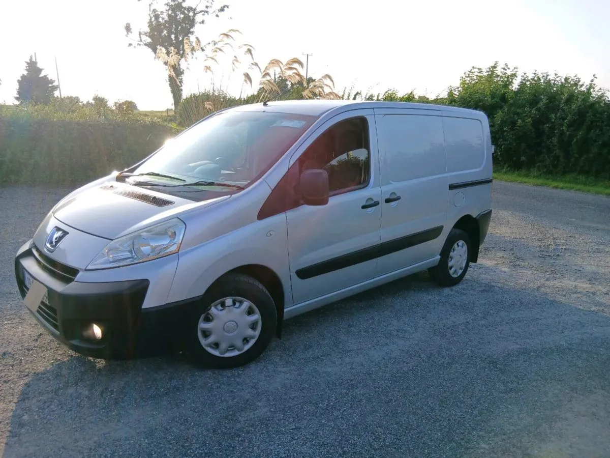 Van - Image 3