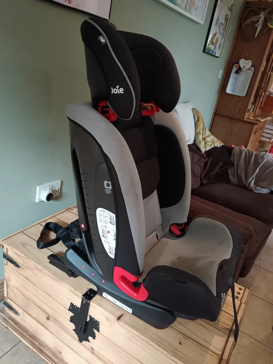 Car Seat - Image 2