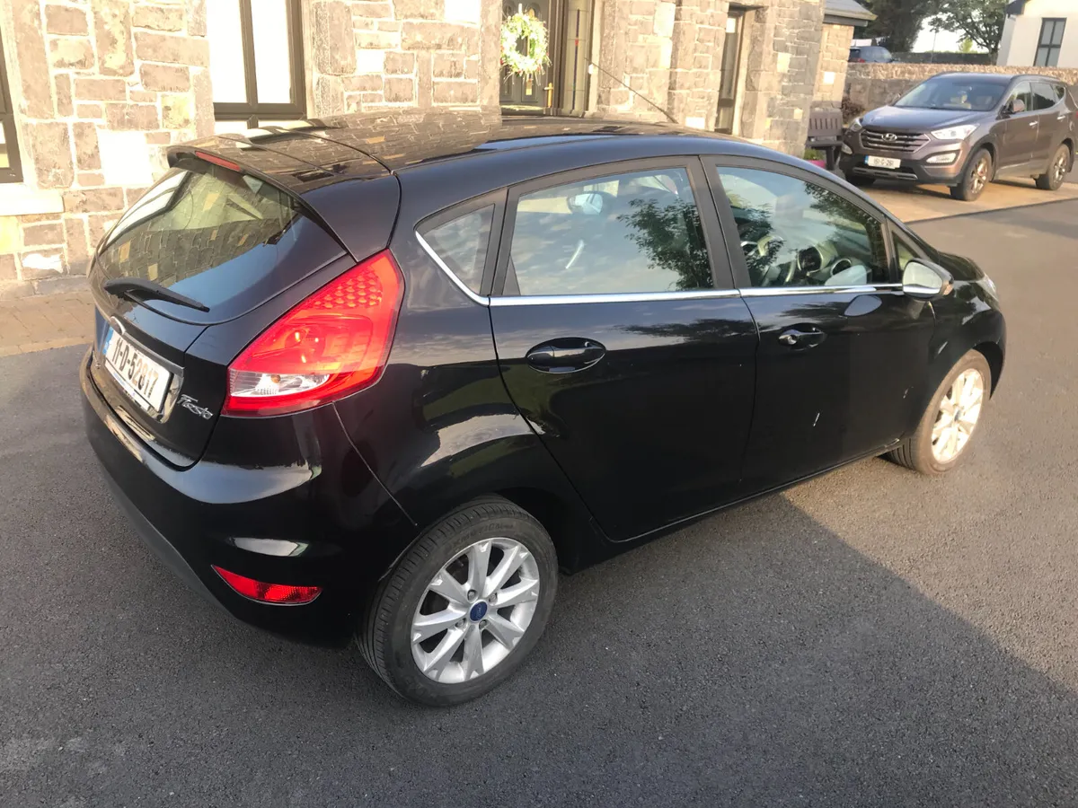 Ford Fiesta Zetec 1.2 Petrol NCT 08-26 2011 - Image 4