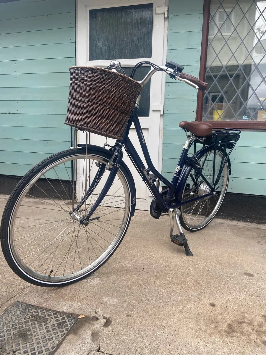 Pendleton Somerby Electric Hybrid Bike - Image 1