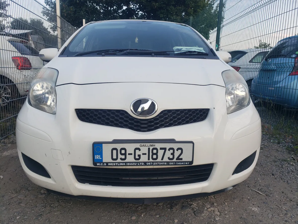 Toyota Vitz 2009 - Image 1