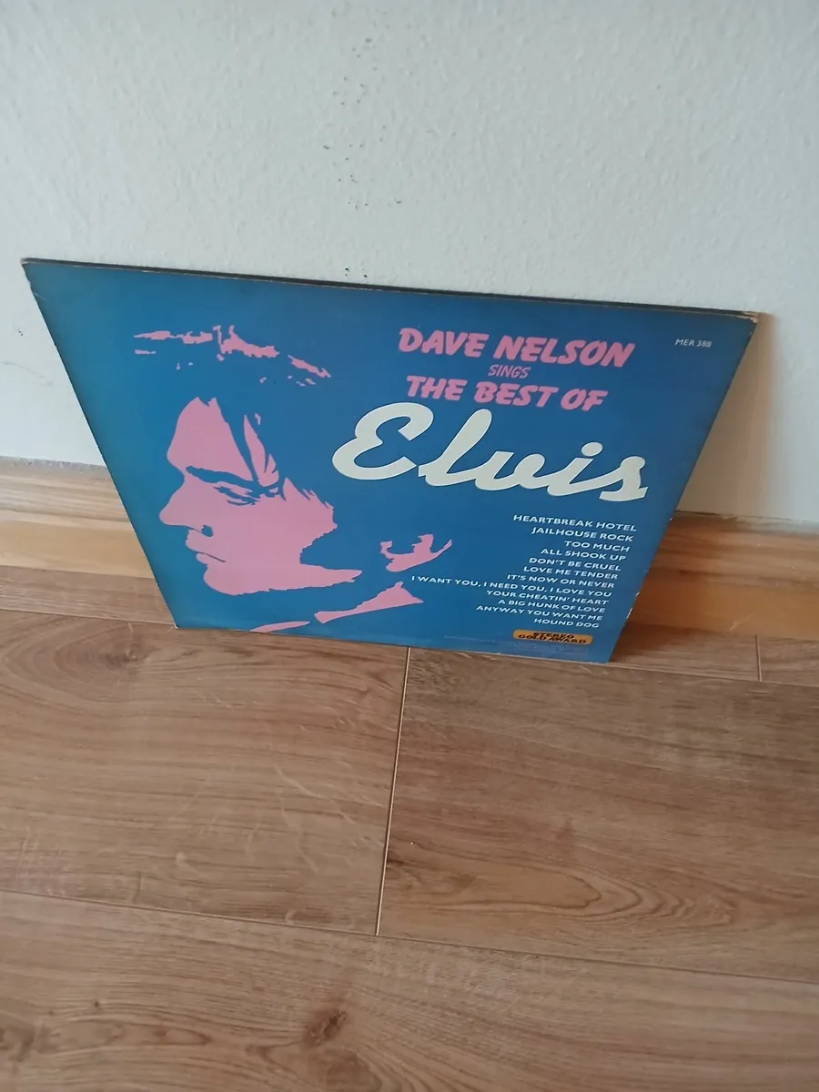Vintage vinyl records - Image 1