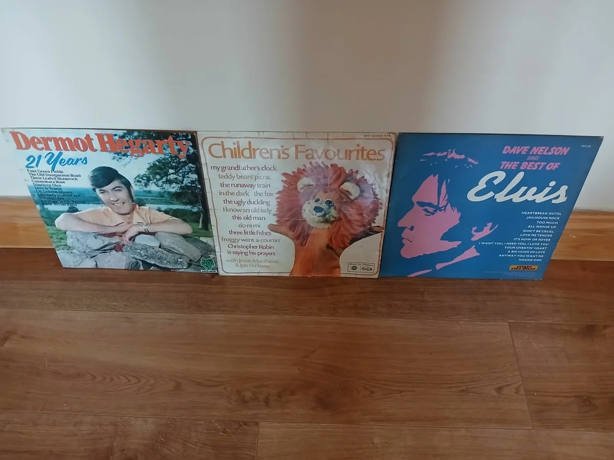 Vintage vinyl records - Image 3