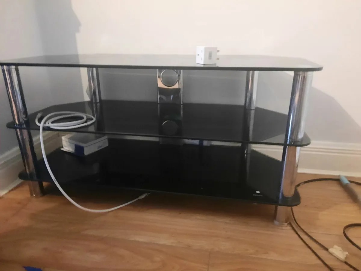 Glass tv table - Image 2