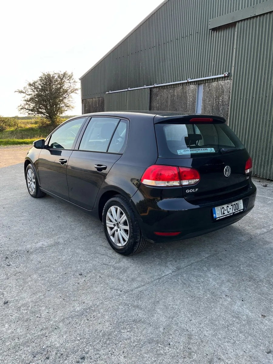 2012 Volkswagen Golf - Image 4