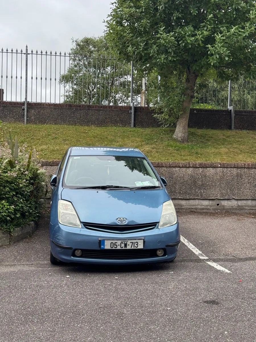 Toyota Prius 2005 - Image 1