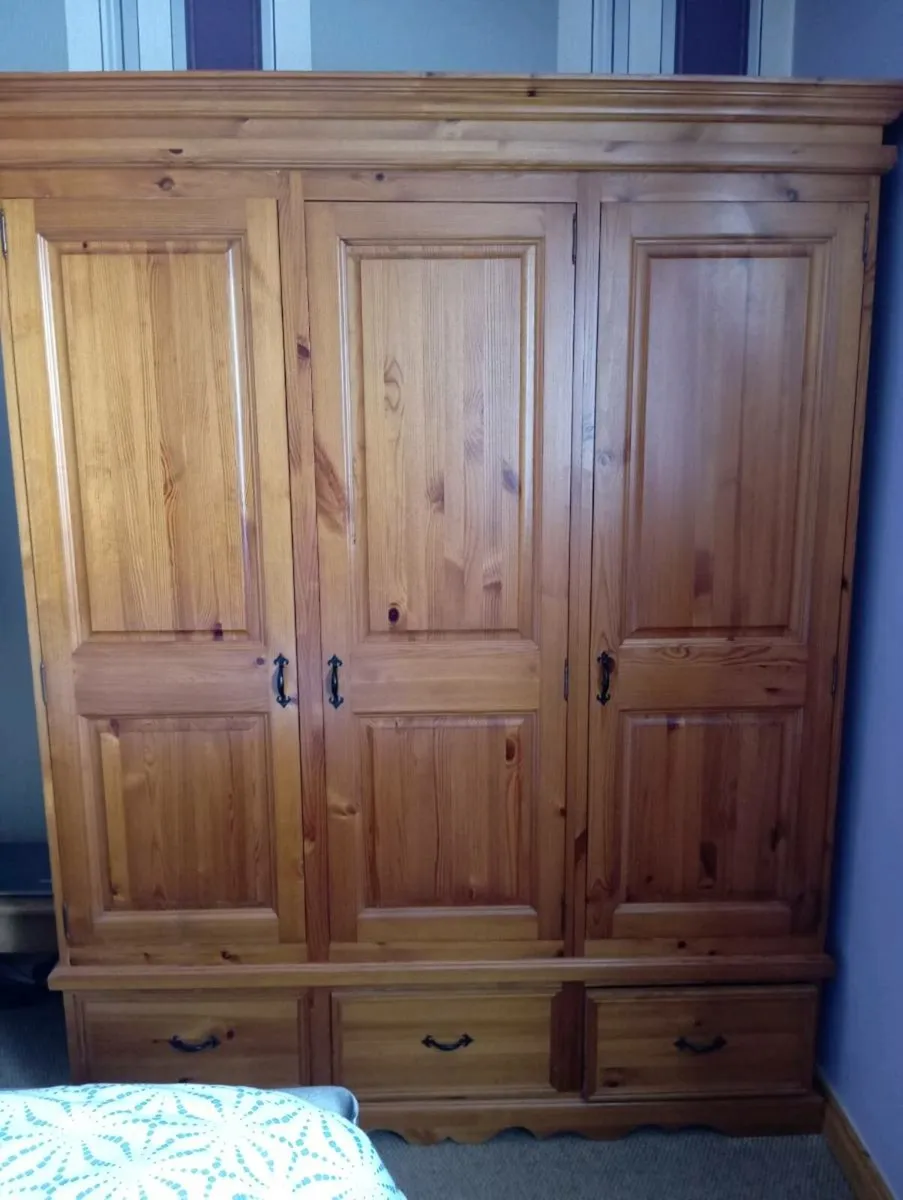 Wardrobe....200€ - Image 1