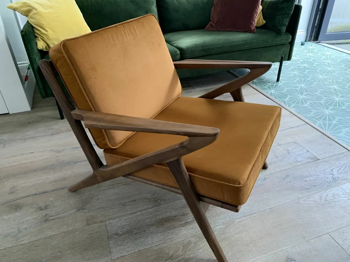 Lounge Chair - Image 1