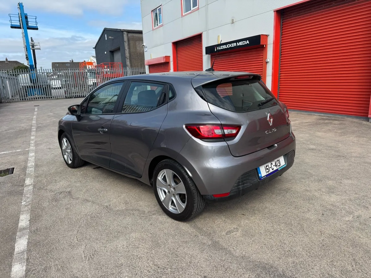 Renault Clio 2015 - Image 2