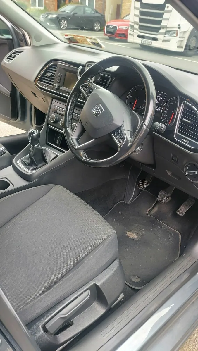 SEAT Leon 2017 - Image 4