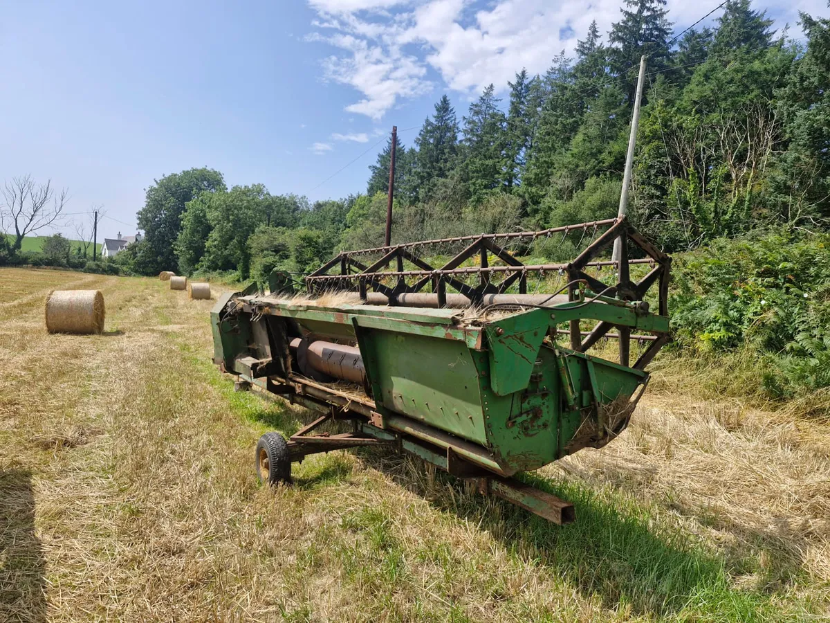 John deer 1075 - Image 4