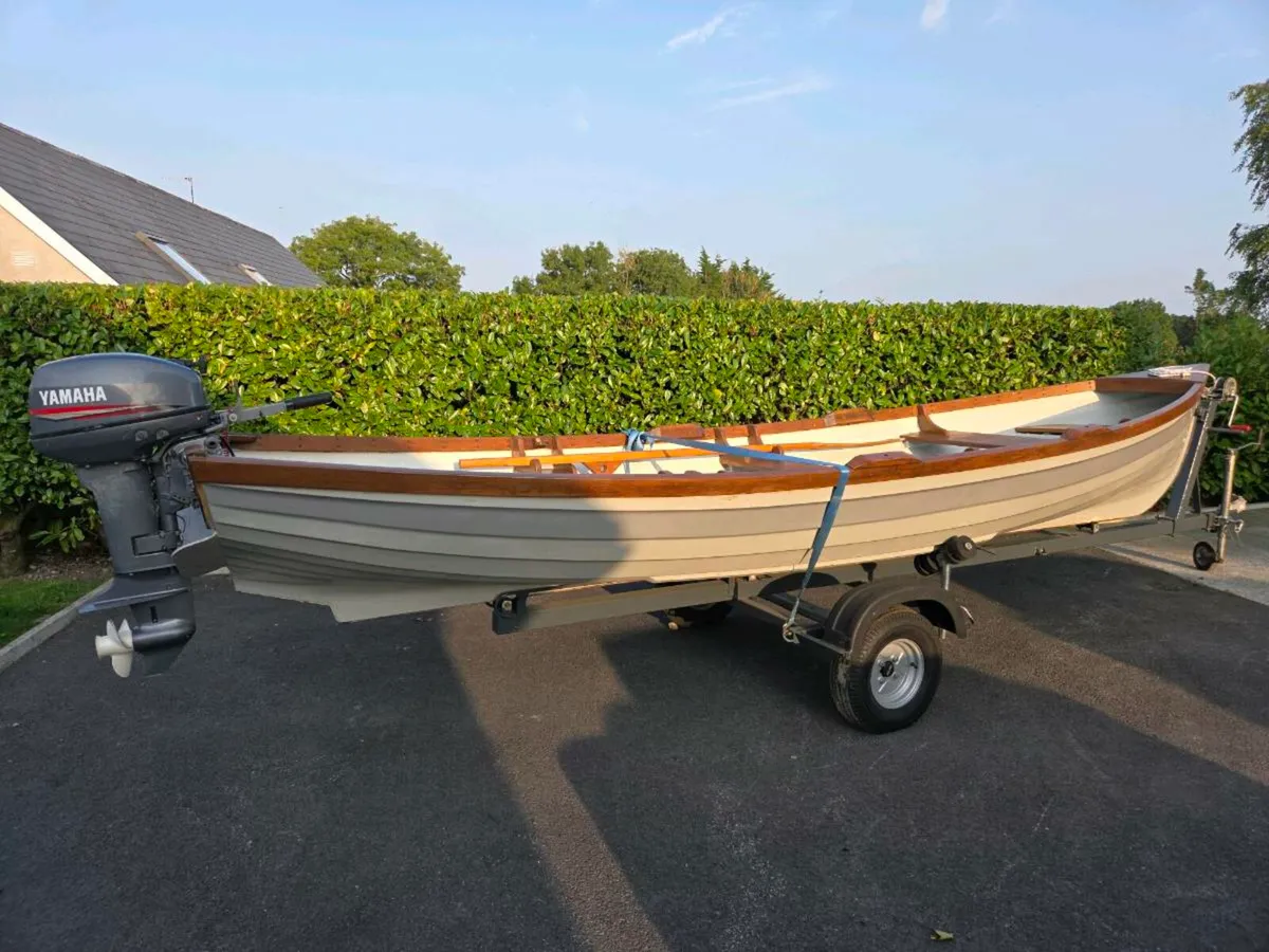 18ft Lake boat with trailer and 15hp engine - Image 1
