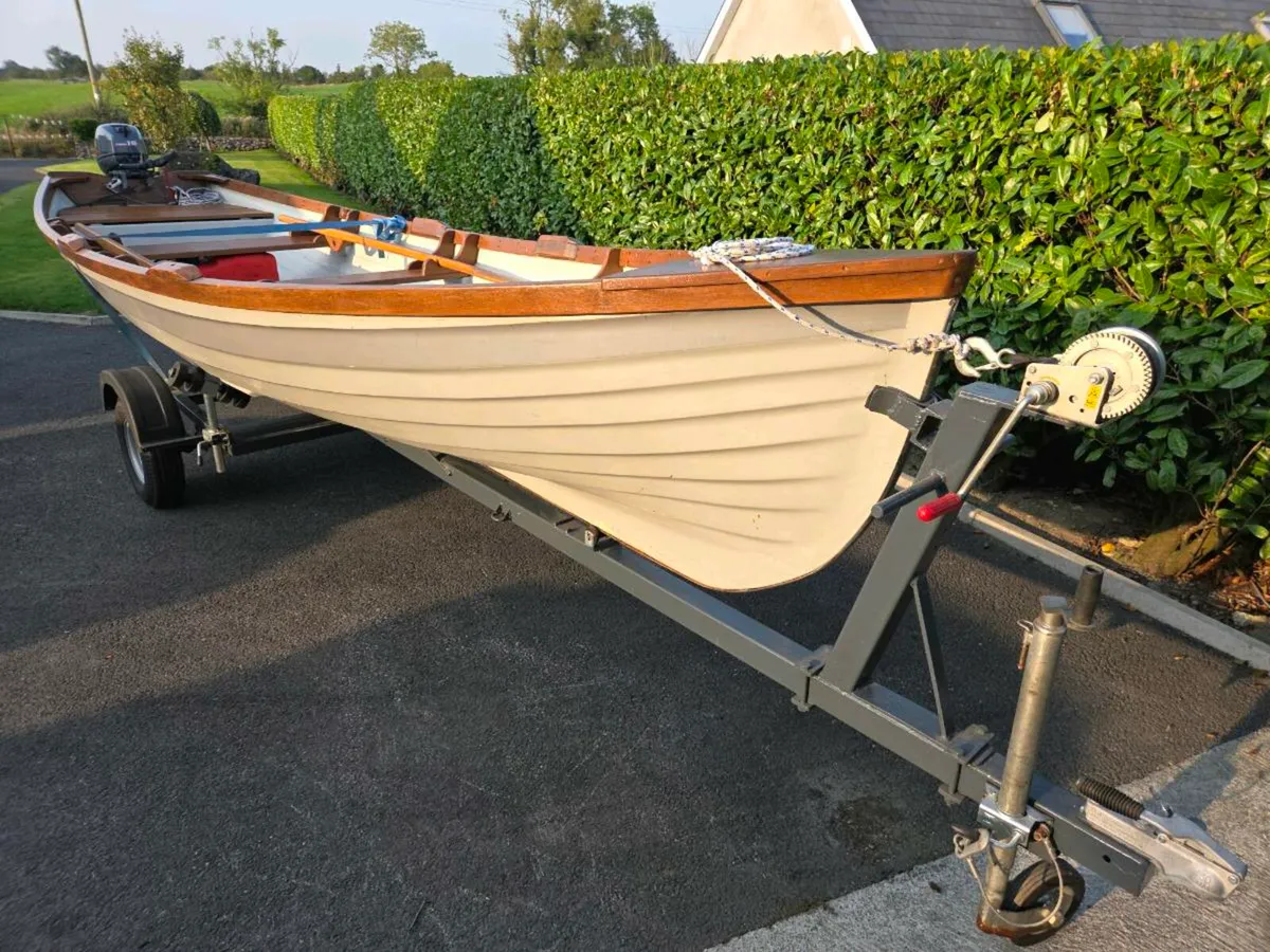 18ft Lake boat with trailer and 15hp engine - Image 3