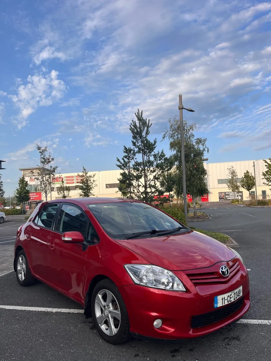 Toyota Auris 2011 1.4 TDI - Image 1