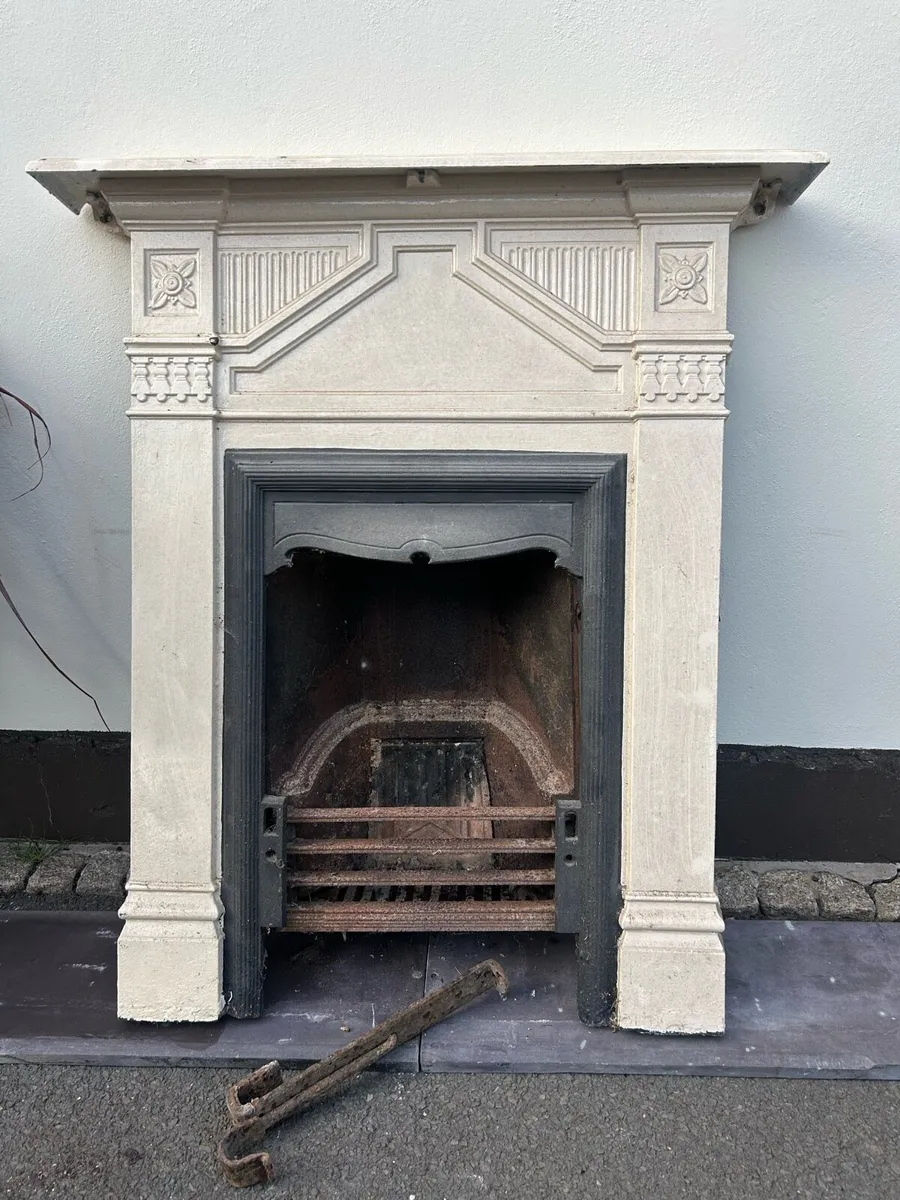 cast iron Georgian fire place and slate - Image 1
