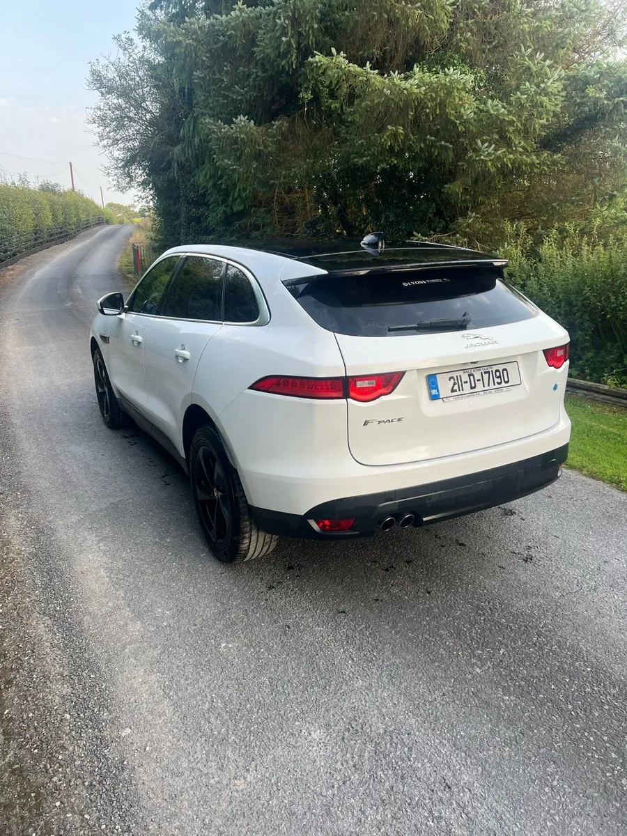 Jaguar f pace 163ps low milage - Image 4