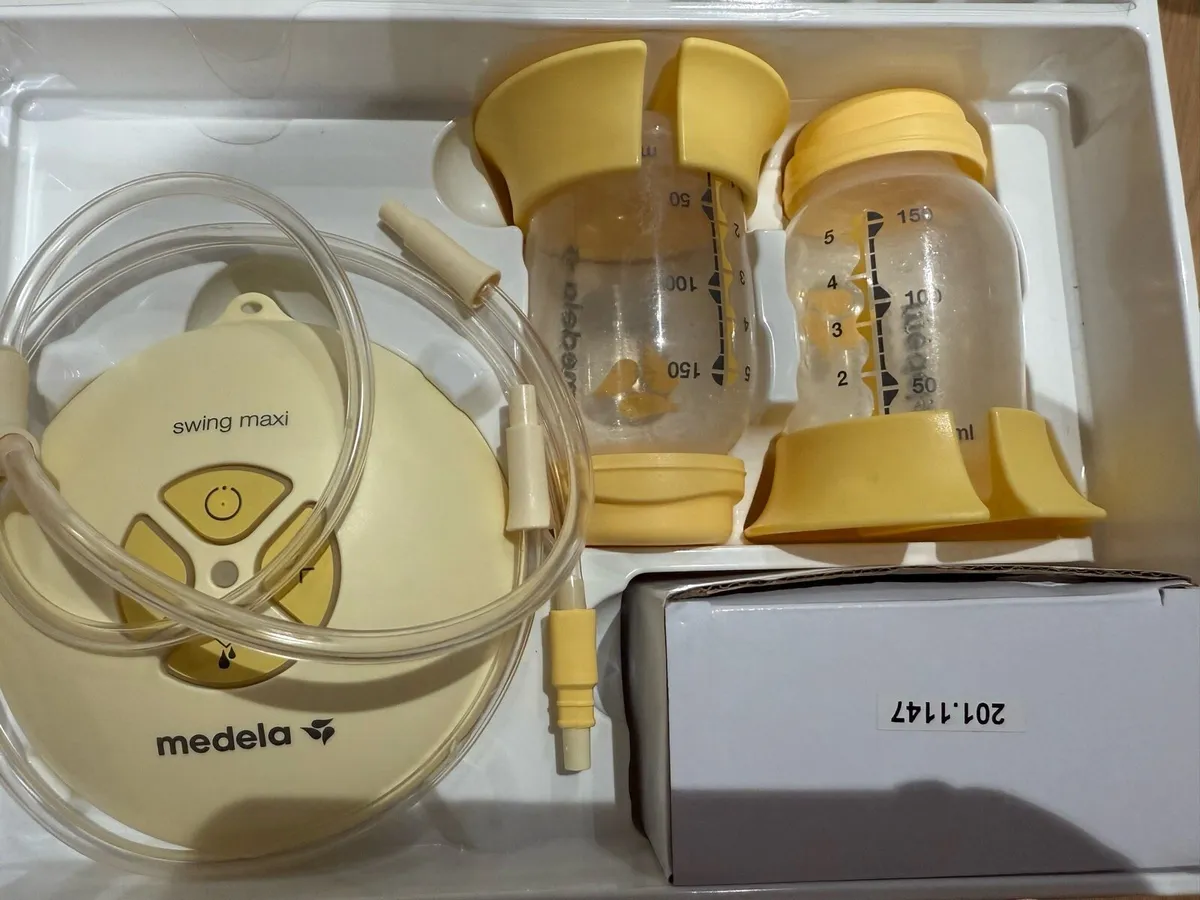 Medela breast pump bundle - Image 3