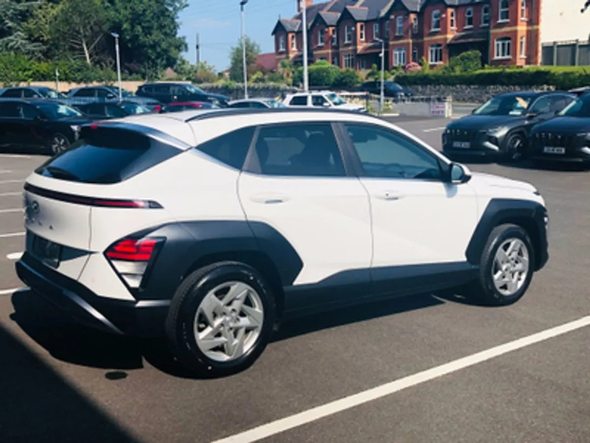 Hyundai Kona Elegance 1.0 Petrol  Ex Demonstrator - Image 3