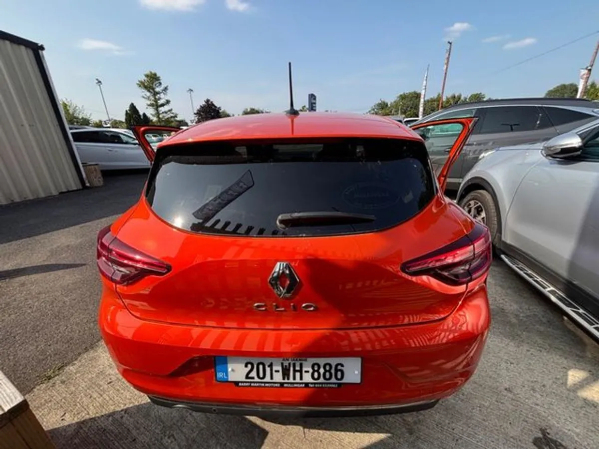 Renault Clio Iconic TCE 100 My19 5DR - Image 3