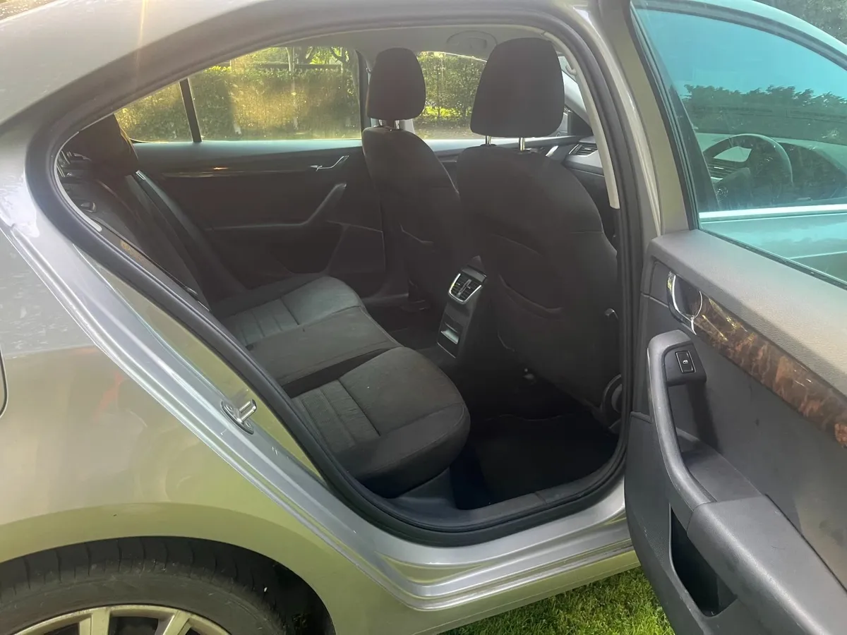 Skoda Octavia 2016 (2L diesel) - Image 3