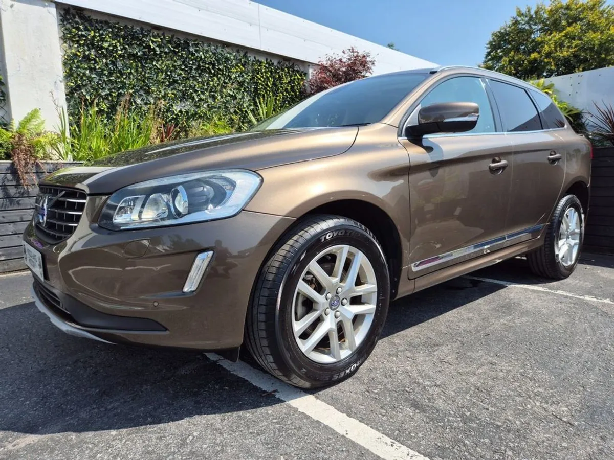 Volvo XC60 2.0d4 Auto / Classic With PAN Roof / L - Image 1