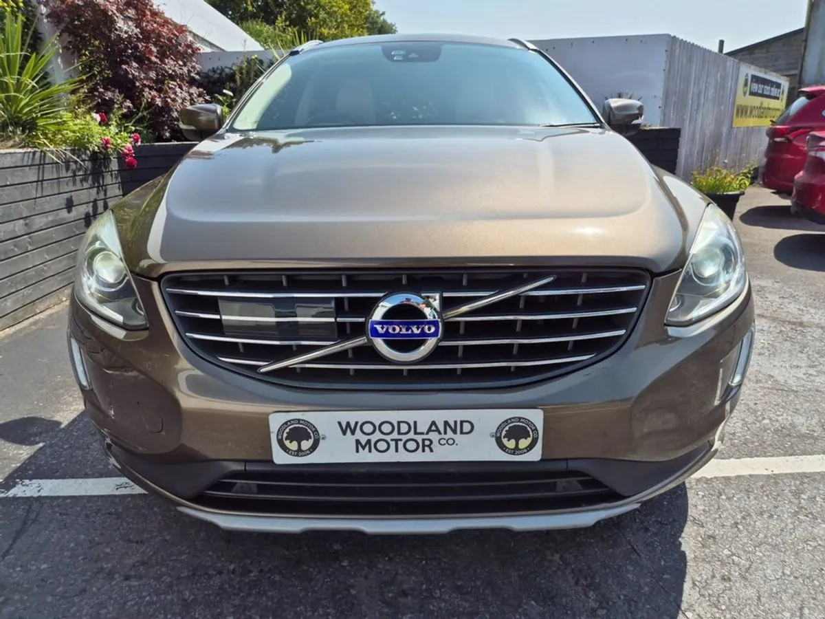 Volvo XC60 2.0d4 Auto / Classic With PAN Roof / L - Image 4