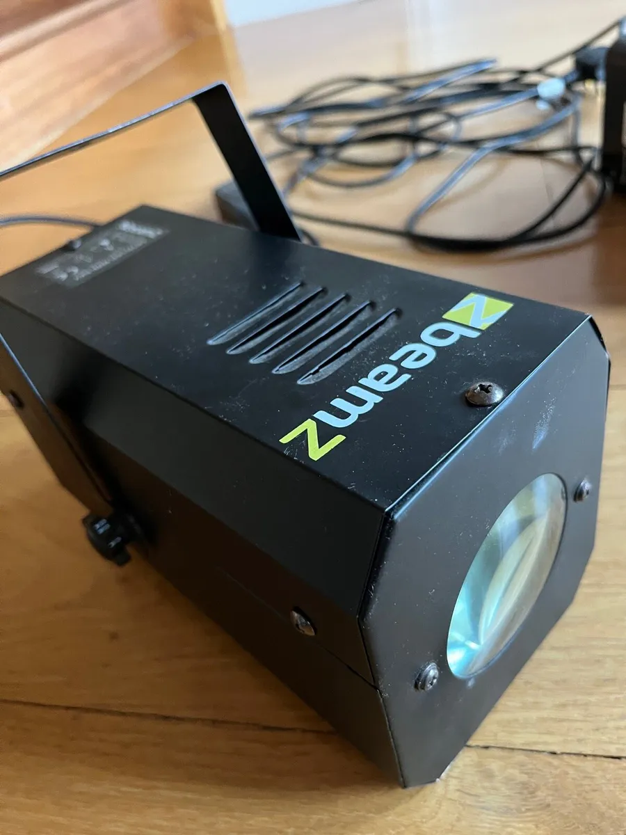 Beam Z Disco light and smoke machine - Image 1