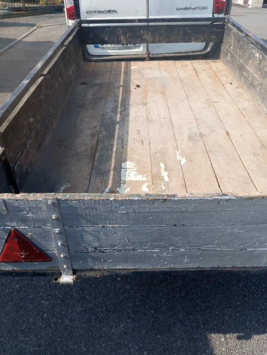 Trailer - Image 2