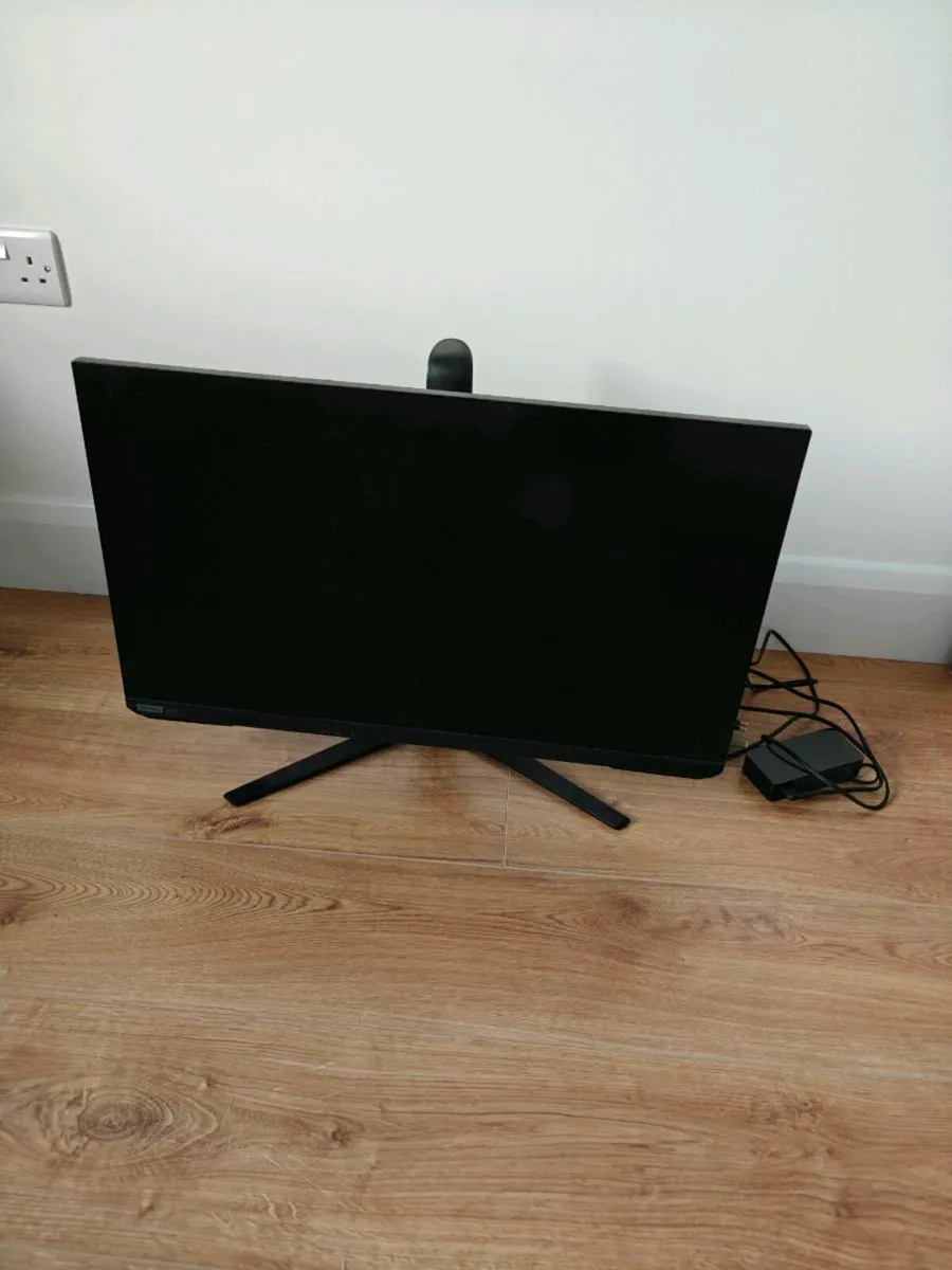 Samsung Odyssey G7 gaming monitor - Image 1