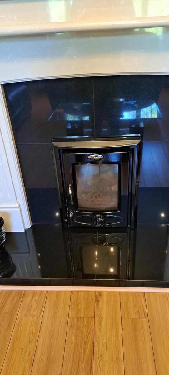 Stanley Cara Insert Stove - Image 1