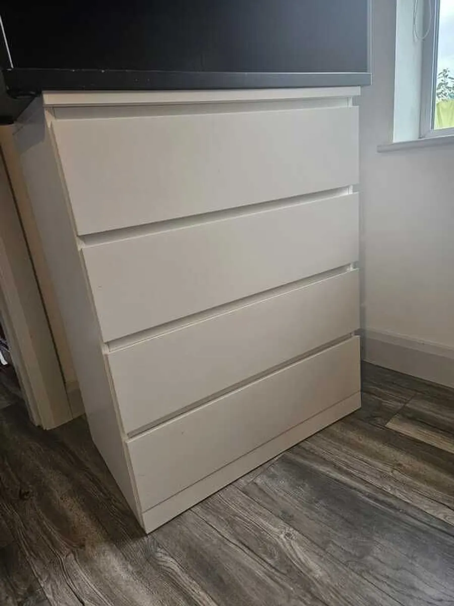 IKEA MALM 4-Drawer Chest -- White -- 80x100 cm - Image 2