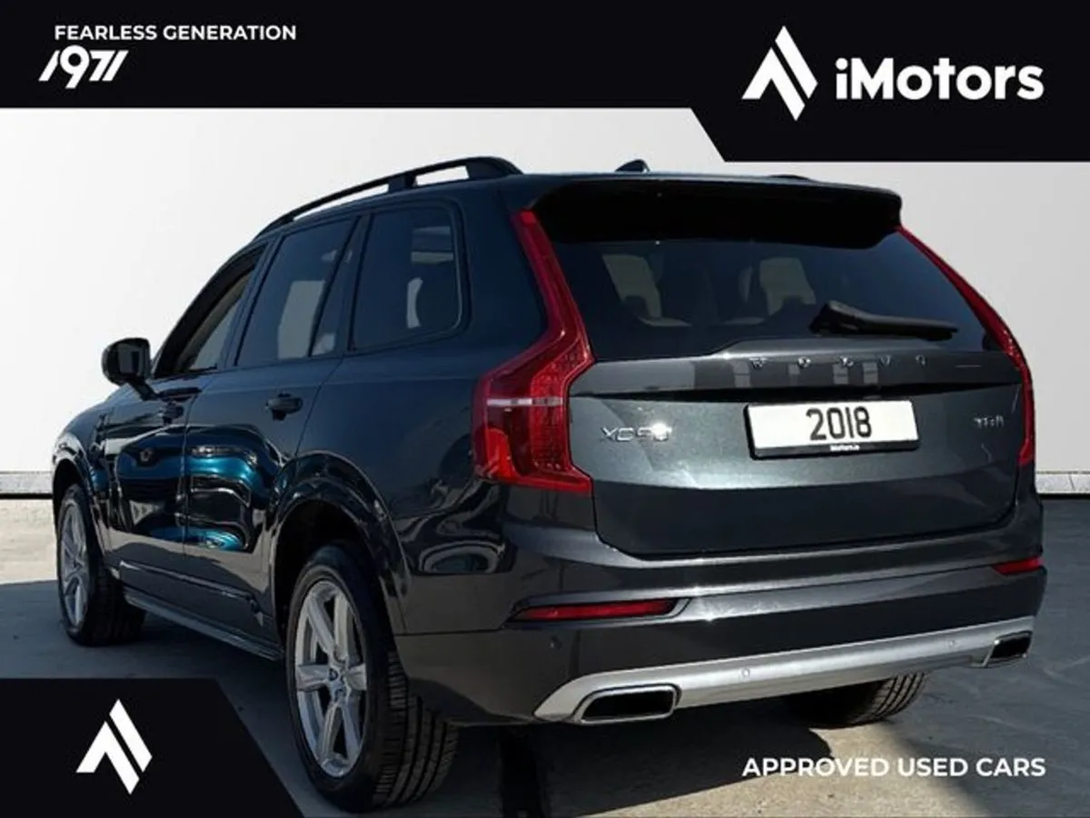Volvo XC90 T8 Twin Engine Momentum AWD - Image 3