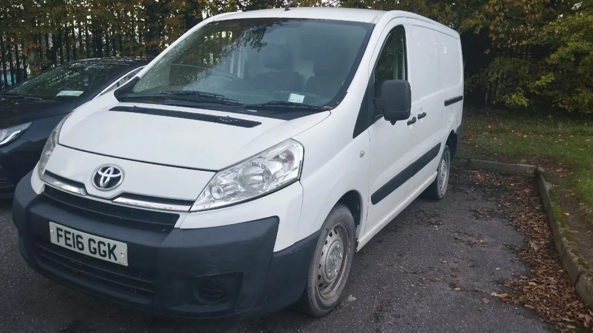 Toyota proace 2 liter turbo diesel 2016 for sale - Image 1