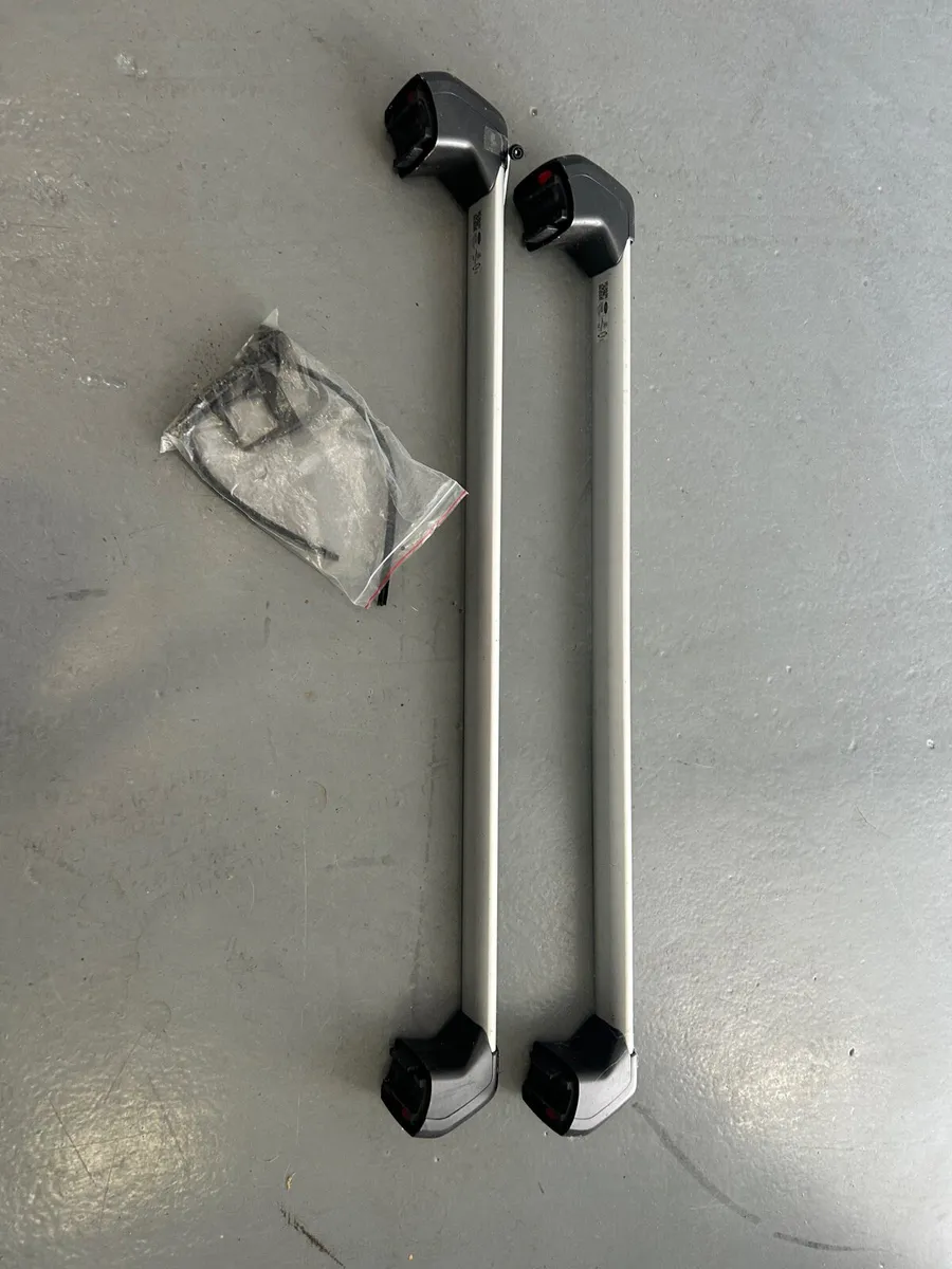 Range Rover Velar Roof Bars - Image 2
