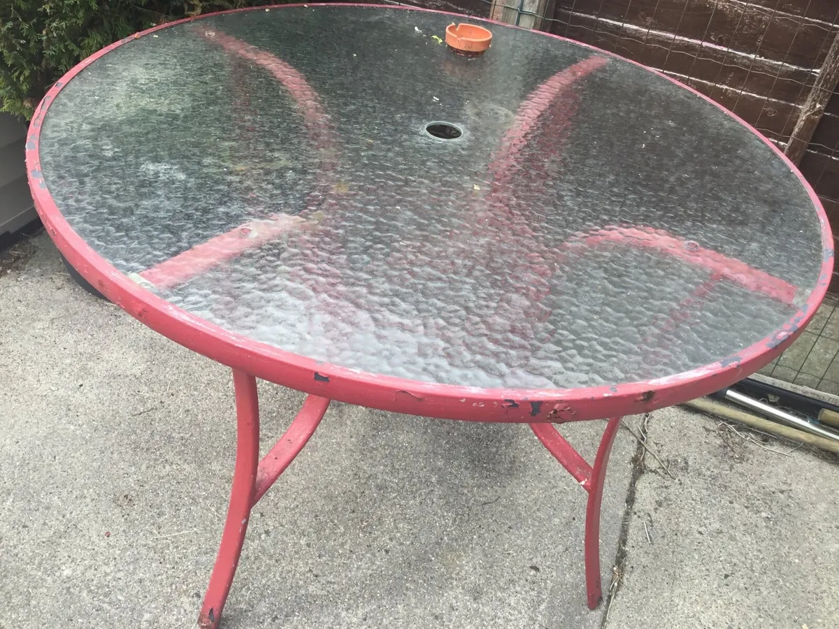 Free Garden Table - Image 1
