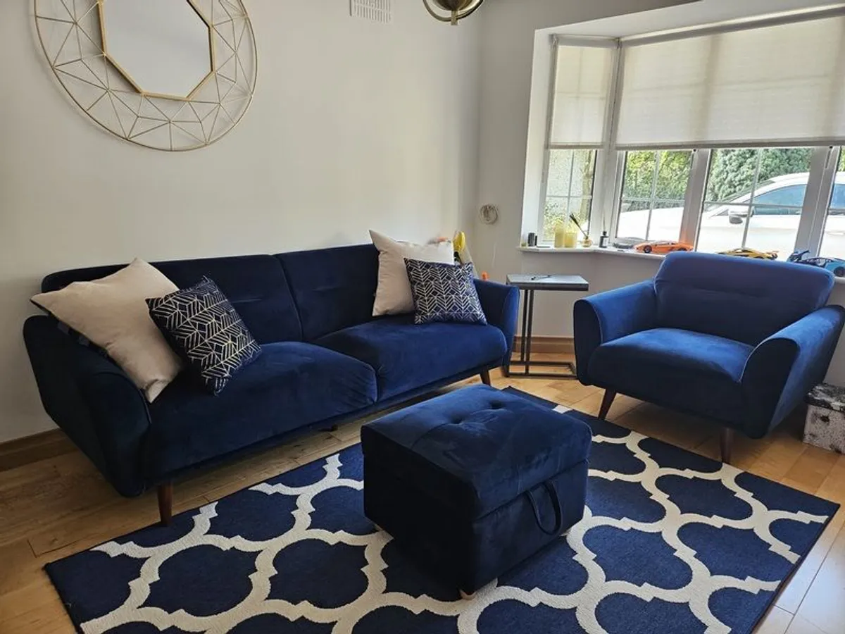 3 piece sofa suite (2 seater sofa, armchair & footstool) - Image 1